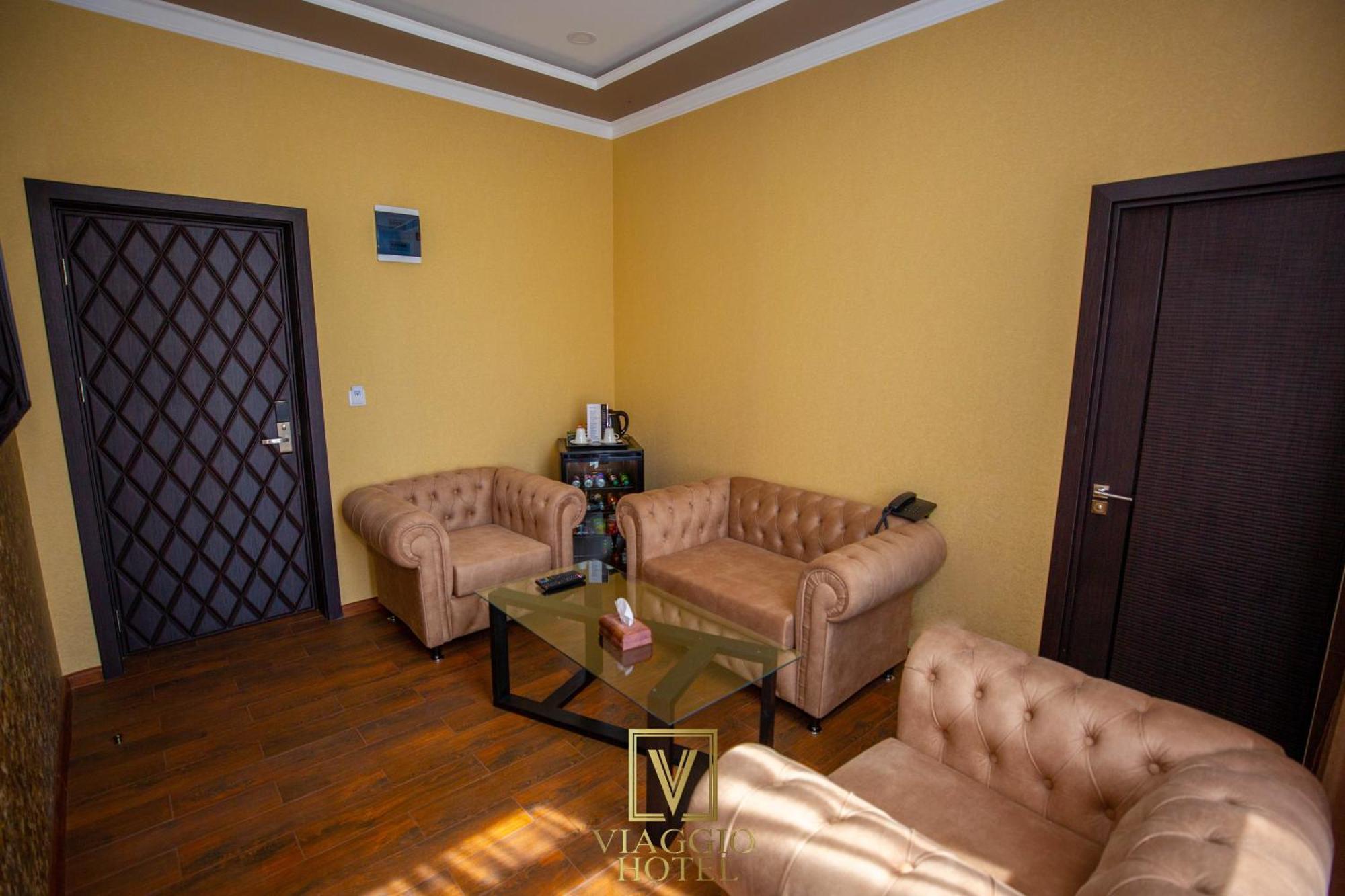 Vg Hotel Erivan Exterior foto